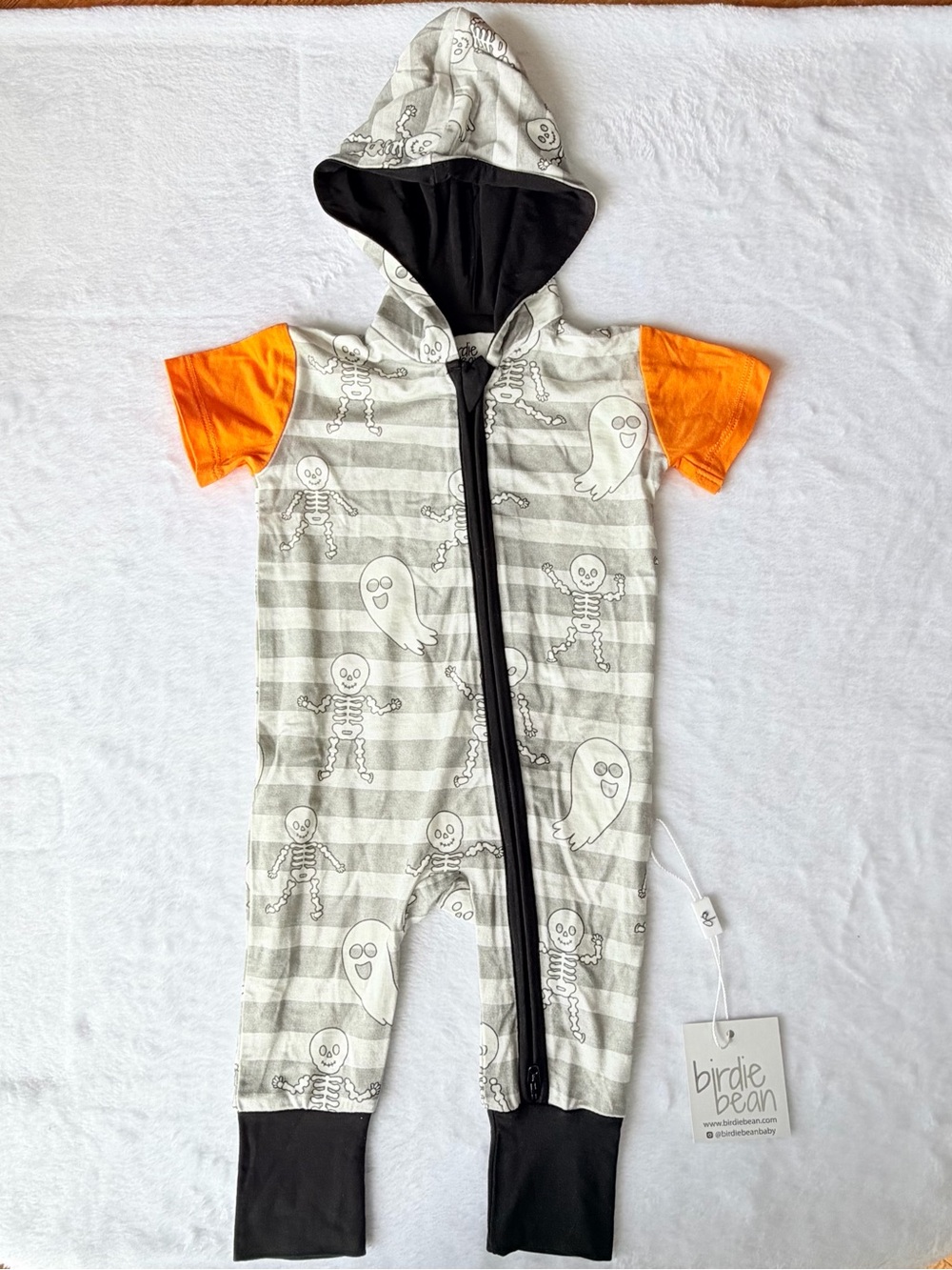 ✨NWT✨ Birdie Bean Hooded Halloween Glow in the Dark Romper - 3-6 months